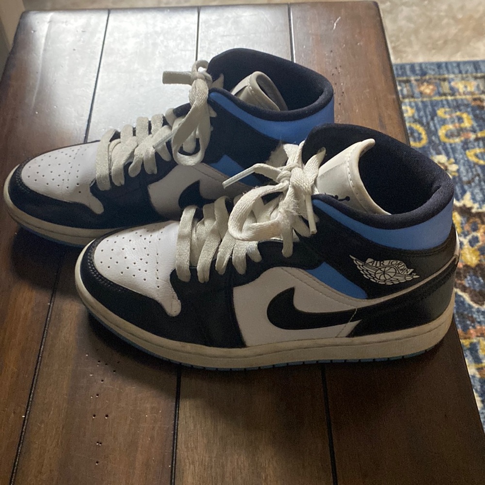 Women’s Air Jordan 1 University Blue